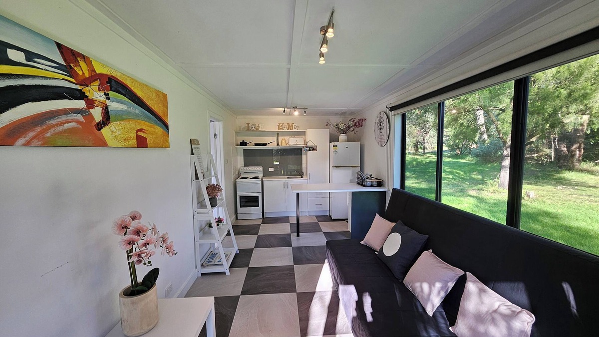 Pearcedale Cabin | Quiet Cabin in the Forest