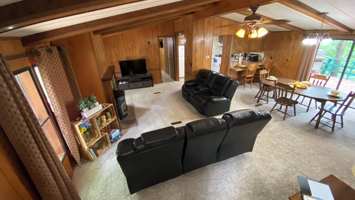 Flint Creek House | Quiet cabin in the woods w/access to pools, river, & lakes in gated community!