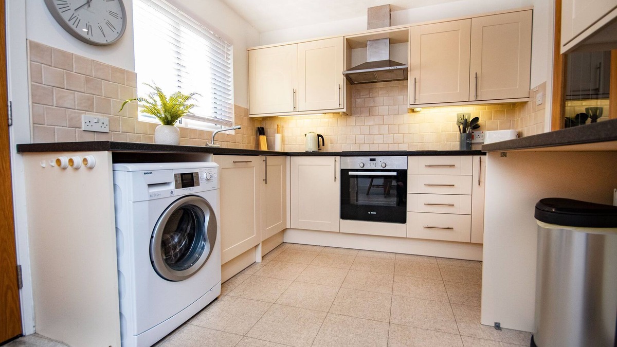 Conon Bridge House | Quiet central Highland location, Inverness 15 minutes drive, NC500 within a few minutes.