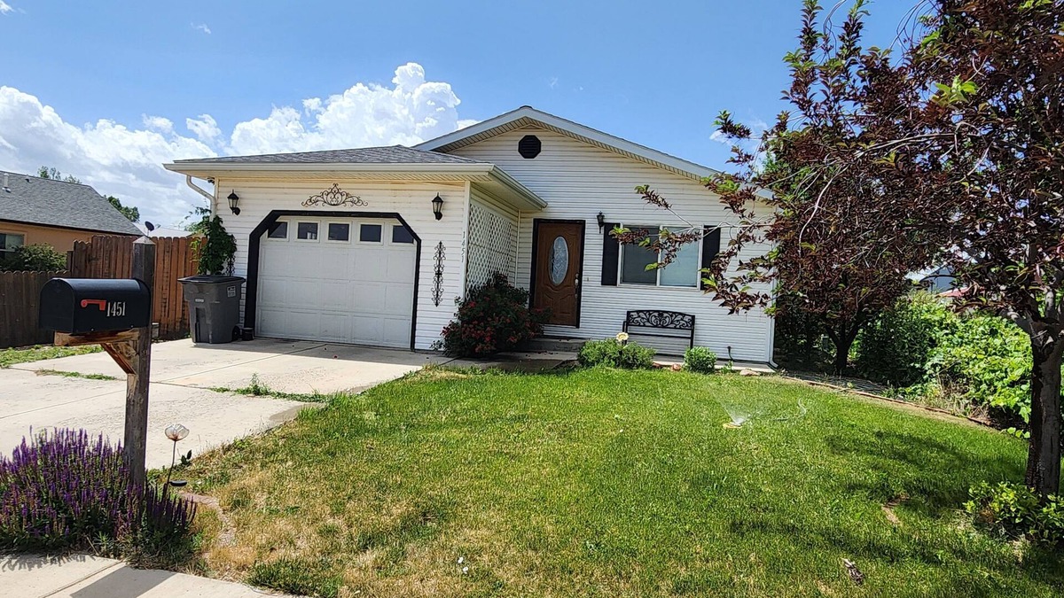 Cortez House | Quiet charming 3-bedroom house in central Cortez with WiFi and central air.
