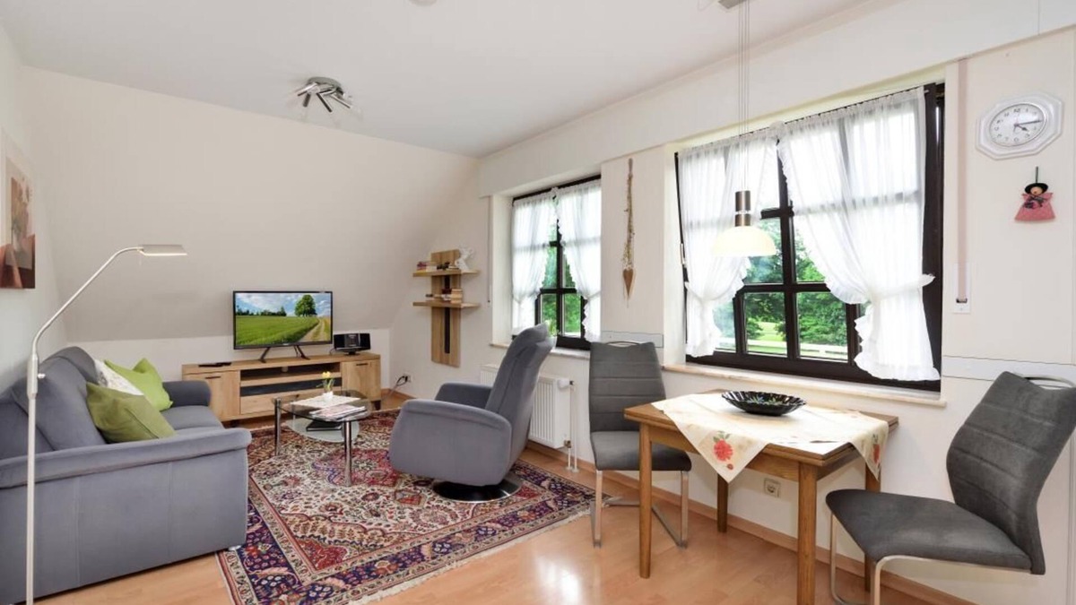 Bad Sassendorf Apartment | Quiet comfort apartment in top location with park view for 2 persons.