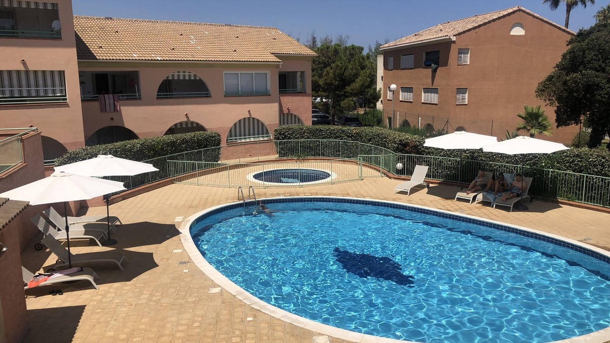 Bravone Apartment | Quiet Corsica beach 300m and swimming pool (4 pers)