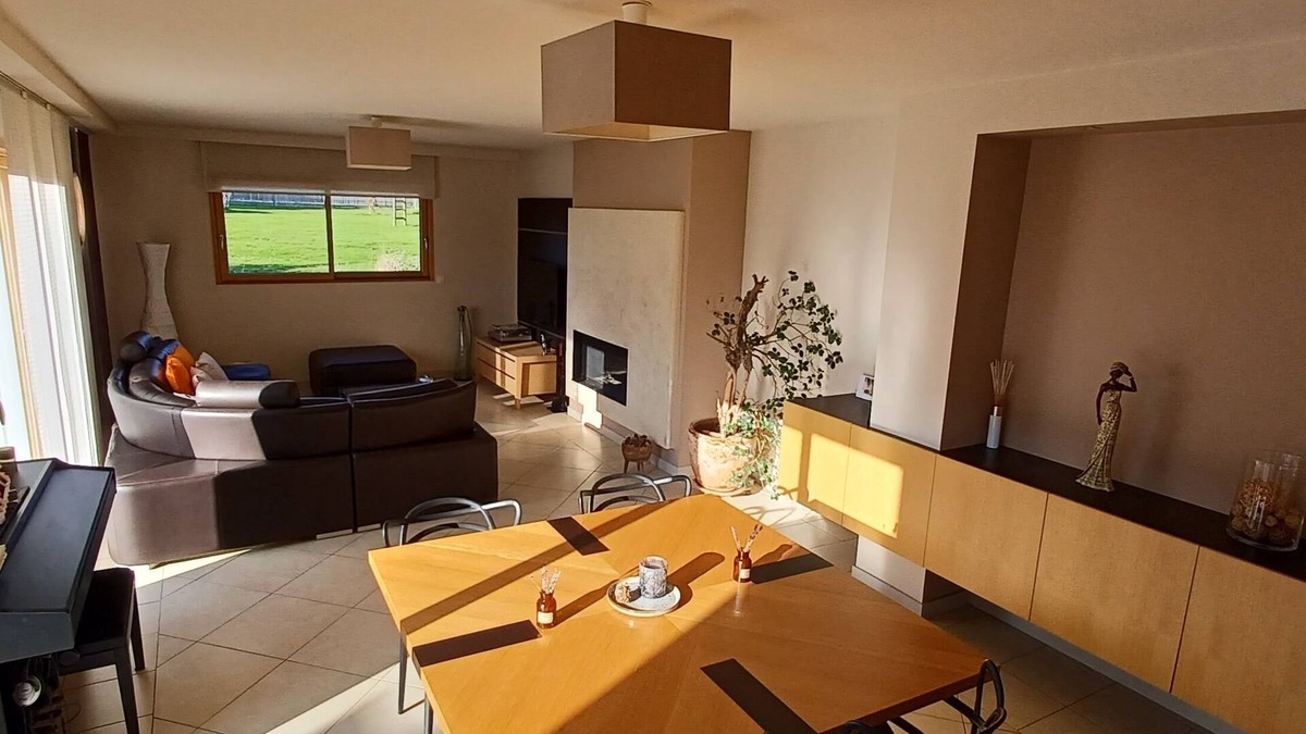 Langrolay-sur-Rance House | Quiet, cosy family home 5 minutes from the Rance river