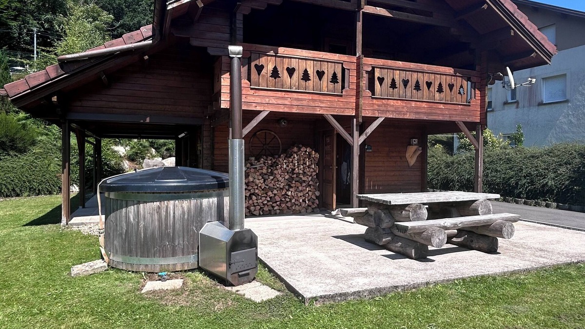 Sapois Ski Chalet | Quiet cottage * 2 stars . 10 km from the lake gerardmer