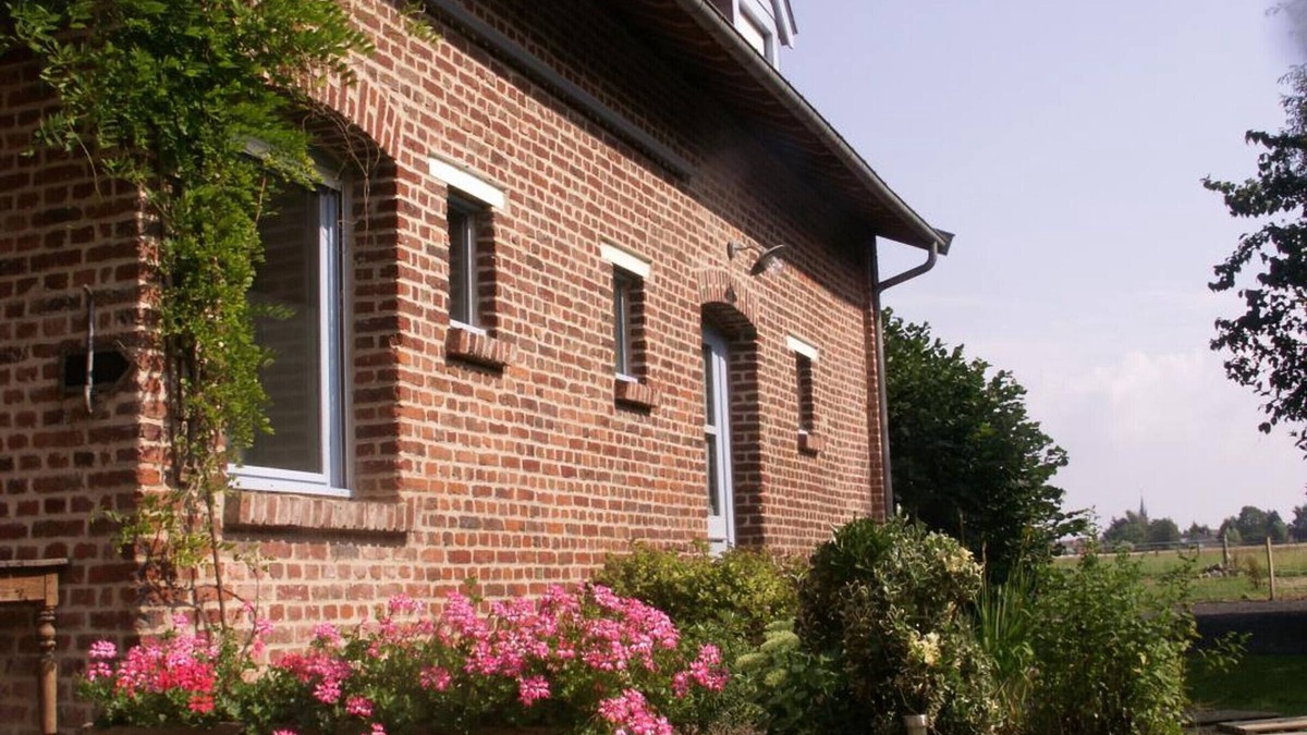 Fournes-en-Weppes Cottage | Quiet cottage with garden, Wifi and parking near Lille