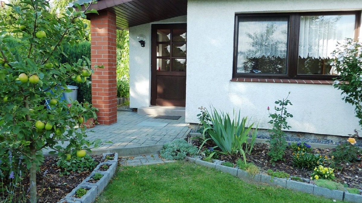 Wismar House | quiet cottage in the countryside with a separate plot in the harbor and center