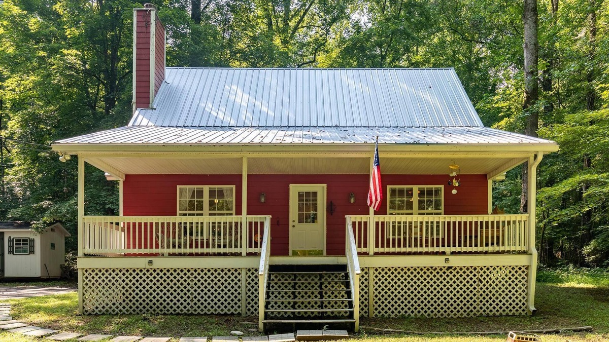 Marrowbone House | Quiet cottage surrounded by trees, just minutes from Nashville