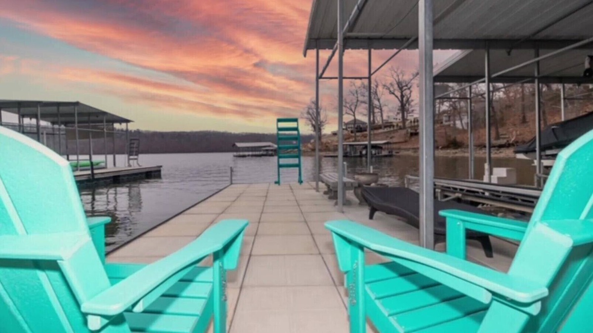 Sunrise Beach House | Quiet Cove, open slip, kayaks, lily pad, great dock and view plus fire pit area!