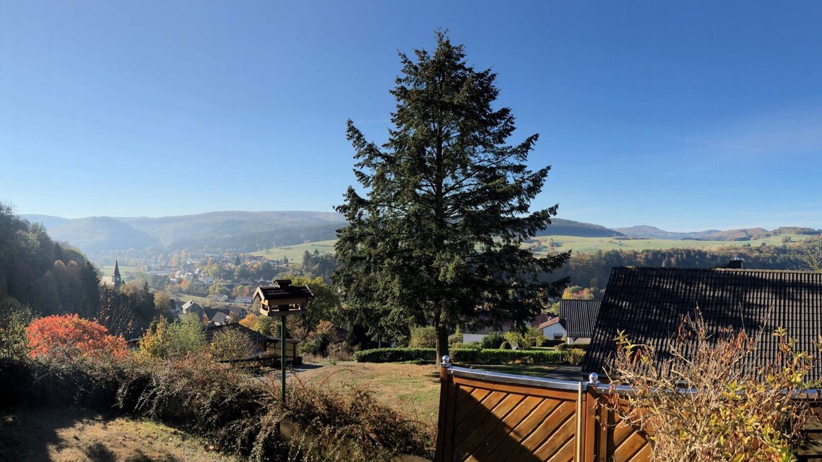 Hatzfeld House | Quiet, cozy vacation home with fireplace, barbecue area and fantastic views