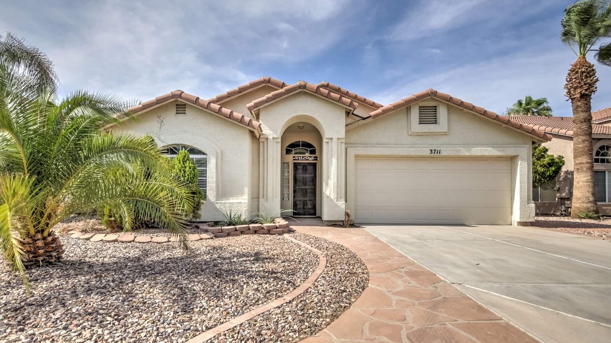 Lakewood Country Estates House | Quiet, Cute, Clean Home in South Phoenix/Ahwatukee