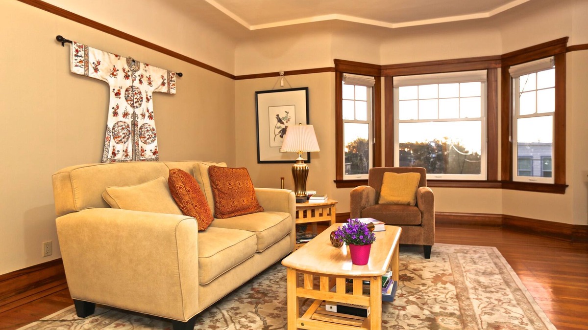 Glen Park Apartment | Quiet Elegance - Fabulous Location - Everything You Need