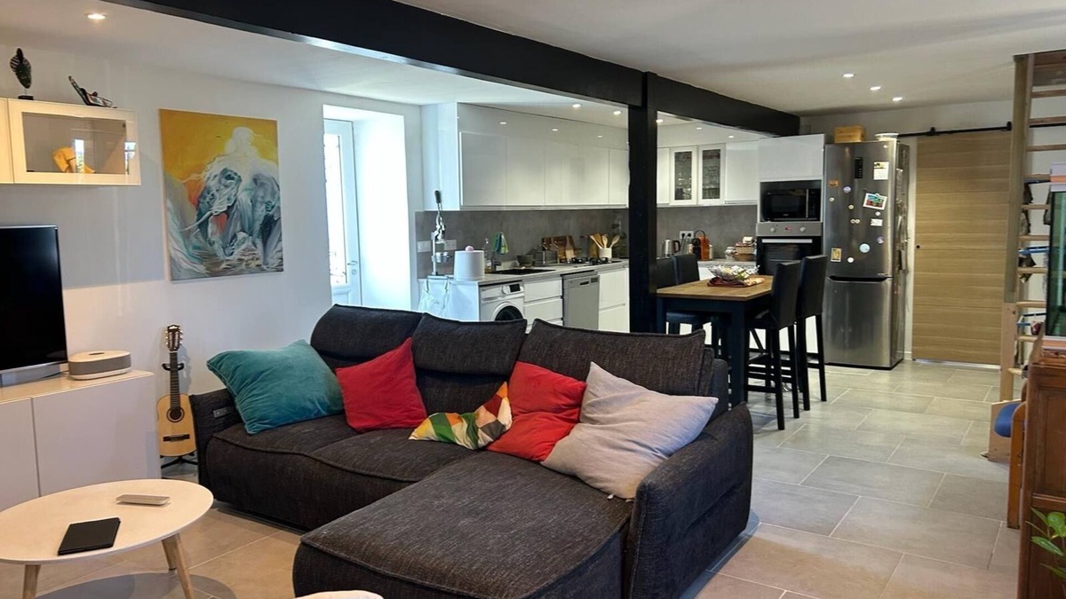 Louroux-de-Bouble House | Quiet family home with large garden