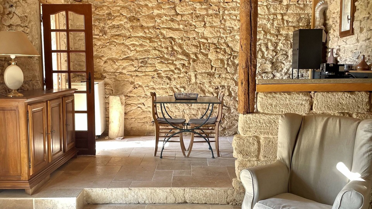 Fabregues House | Quiet farmhouse in the heart of nature