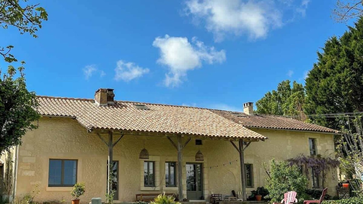 Saint-Quentin-de-Chalais House | Quiet getaway in nature, swimming pool, Périgord Vert