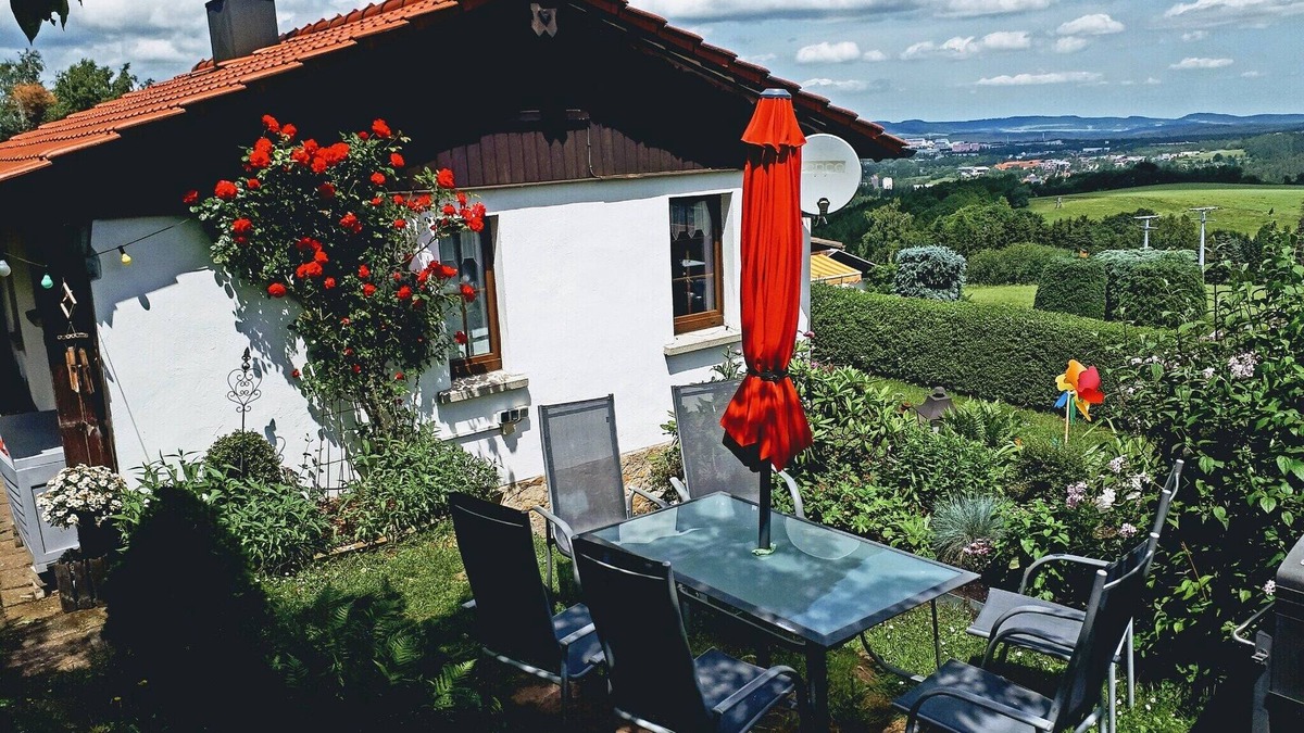 Langewiesen House | Quiet Getaway near Ilmenau