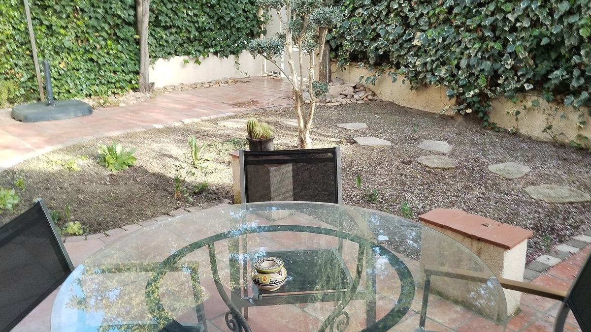 Salon-de-Provence Apartment | Quiet garden level close to town center.
