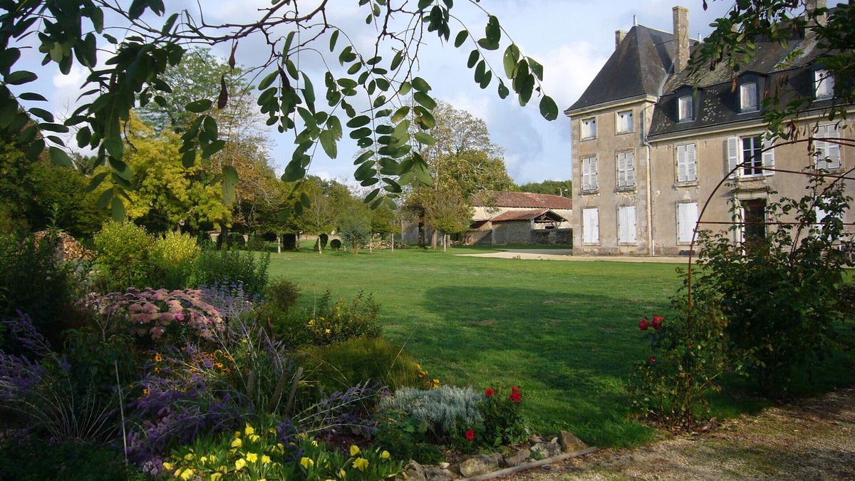 Pleuville House | Quiet Gite In Château Grounds in Rural Charente, With Pool And Access To Park
