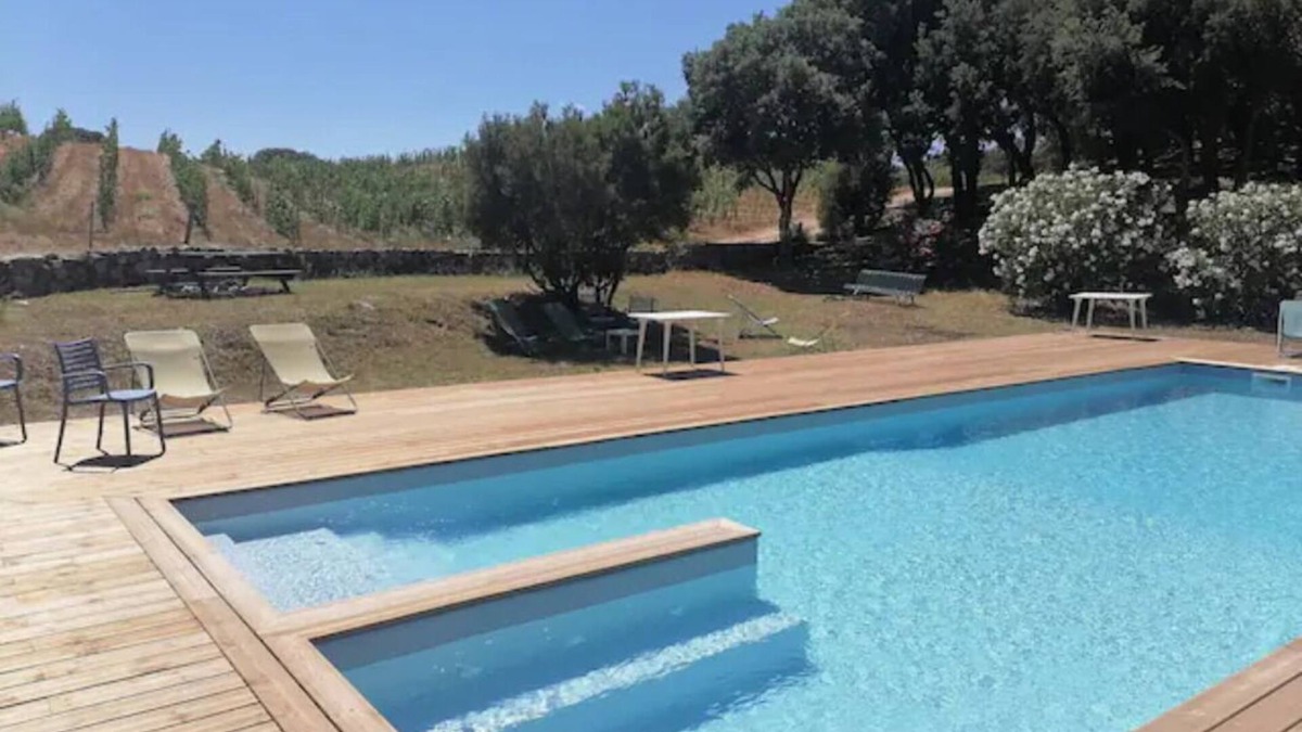 Carbuccia Cottage | Quiet Gravona gîte with heated swimming pool