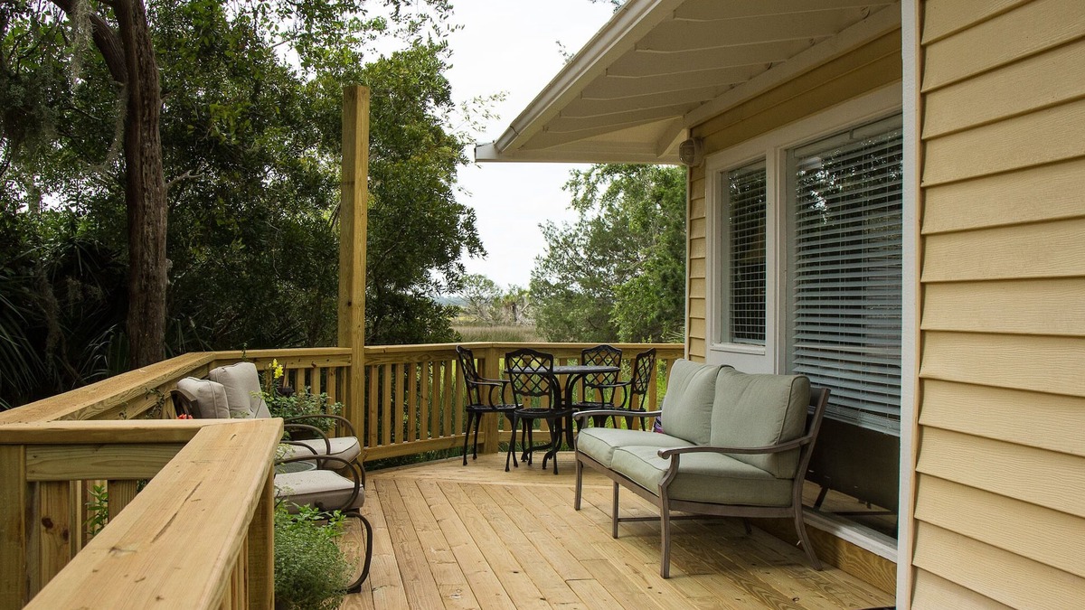 St. Simons Island Condo | Quiet, Great View of the Marsh, Free Wi-Fi!