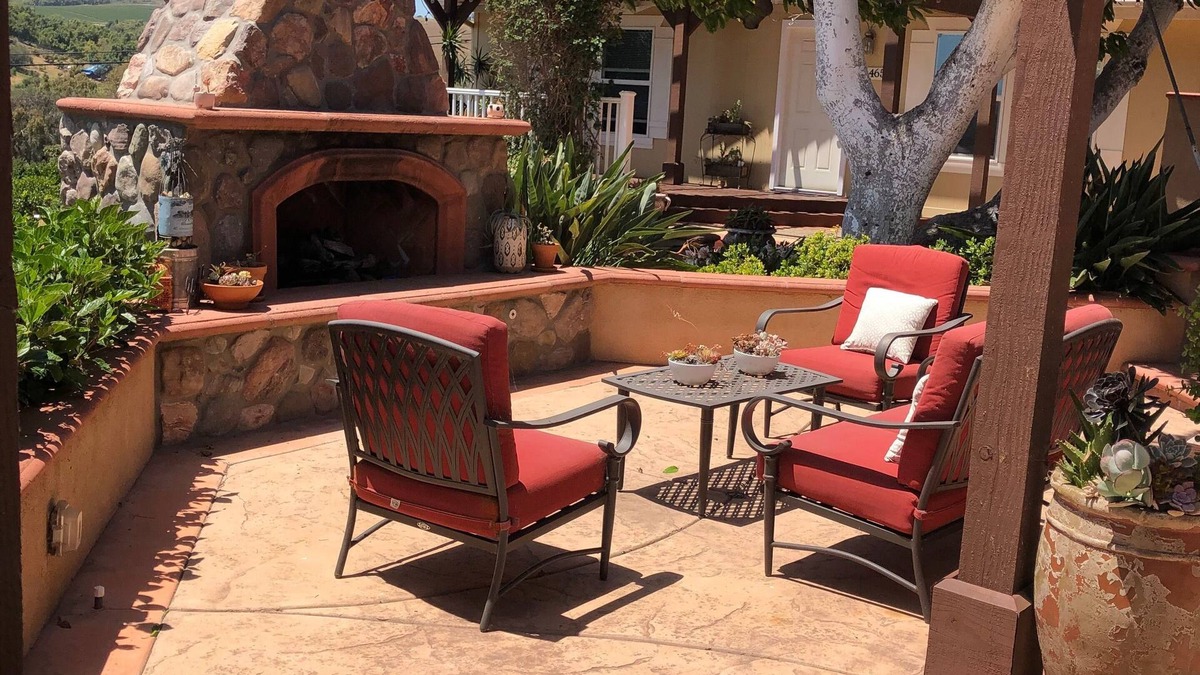 Bonsall House | Quiet Guest Home With Beautiful Views +Heated Pool and jacuzzi!