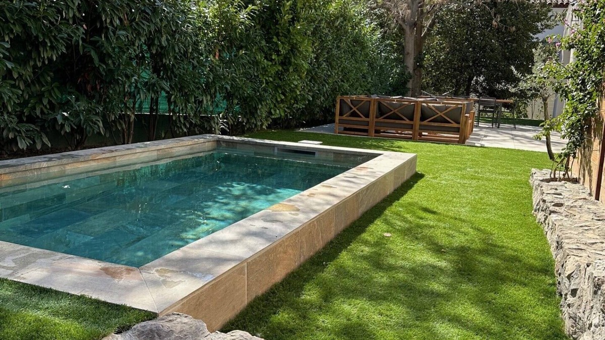 Mazargues House | Quiet house in the heart of the village of Mazargues 7 pers - swimming pool