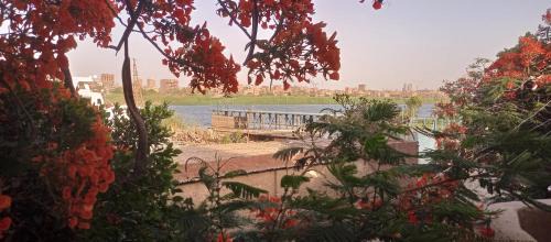 Al-Badrashayn House | Quiet house on the Nile River
