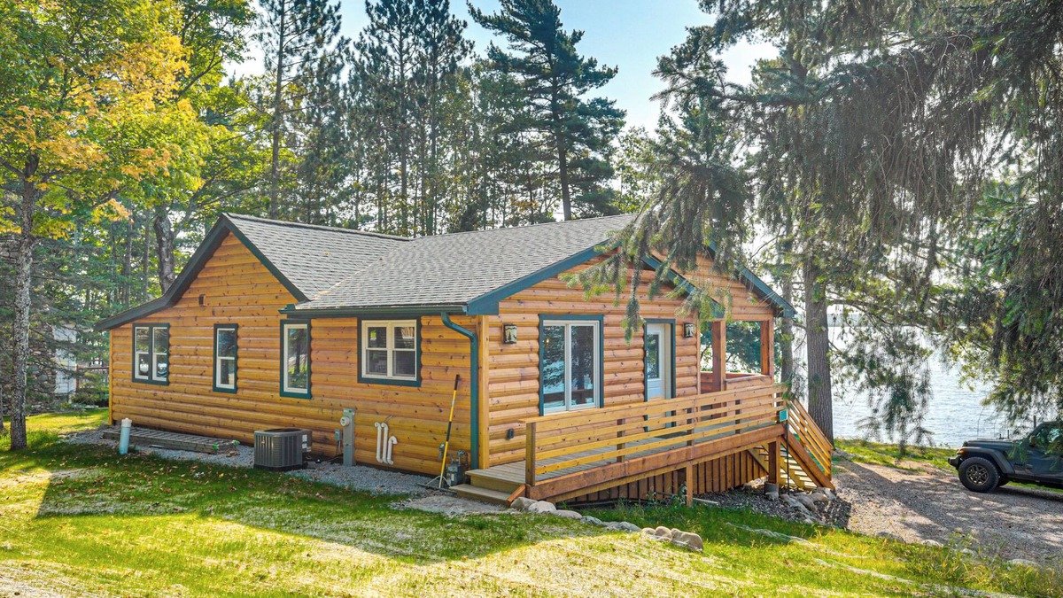 Conover Cabin | Quiet Lakefront Conover Cabin Near ATV Trails