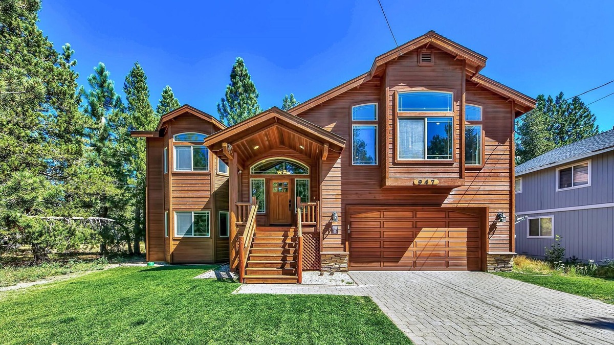 Tahoe Paradise House | Quiet Mtn 4BR, 3BA, Spa, Poker, Central AC