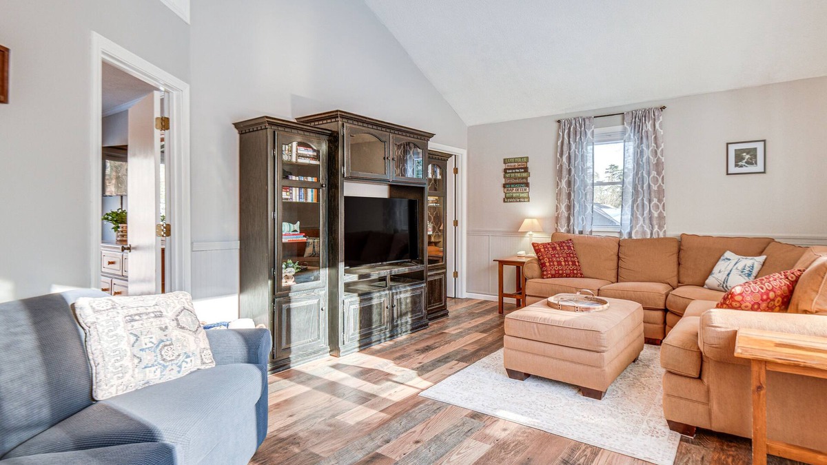 Locke Lake Colony House | Quiet New Hampshire Getaway w/Game Room!