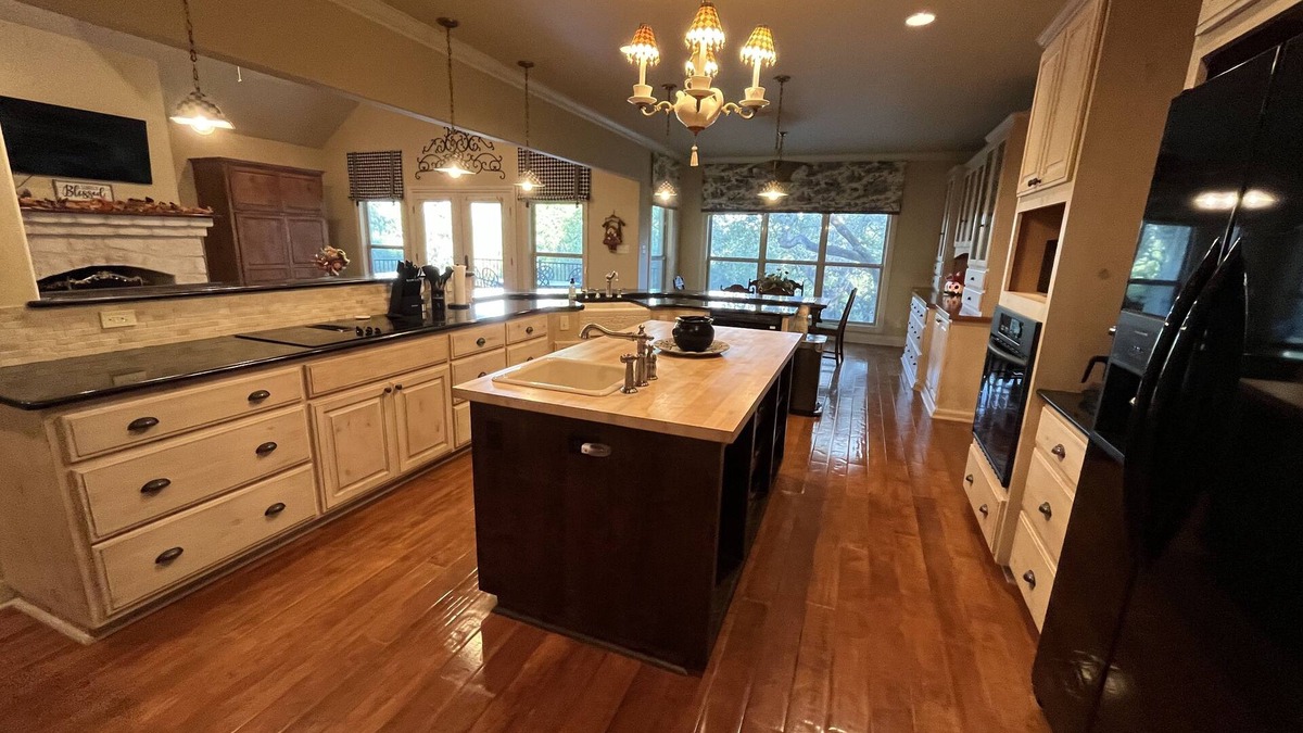 Boerne House | Quiet Oaks Hill Country RetreatnRelaxing hill country getaway in town!