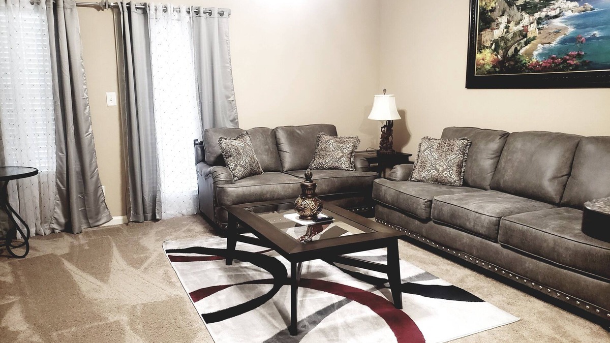 Snellville Apartment | Quiet place pet friendly with pool🏊‍♂️ and gym🏋‍♂️