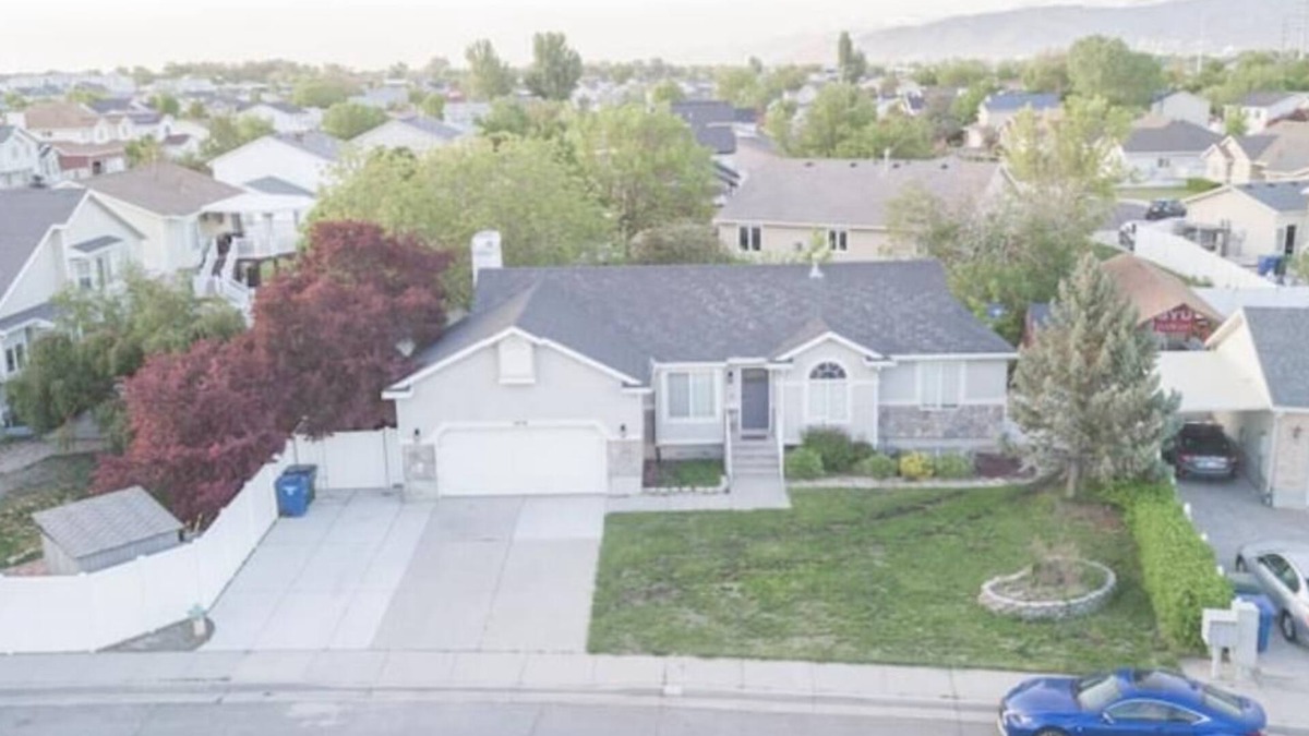 West Valley City House | Quiet Private Home Near SLC DT For Multi-Familynn