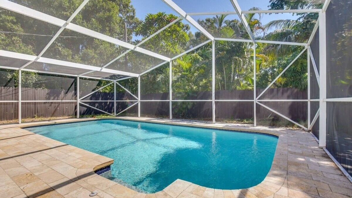 South Corals House | Quiet Retreat with Backyard Patio Near Downtown