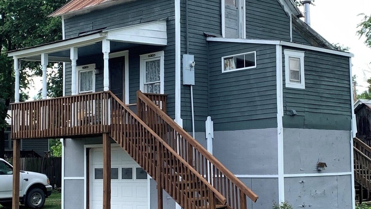 Lupus Cottage | Quiet Riverfront Cottage on Missouri River