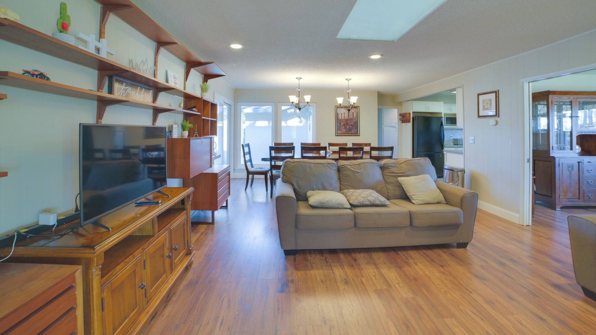 Salinas Cottage | Quiet Salinas Vacation Rental 10 Mi to Beach