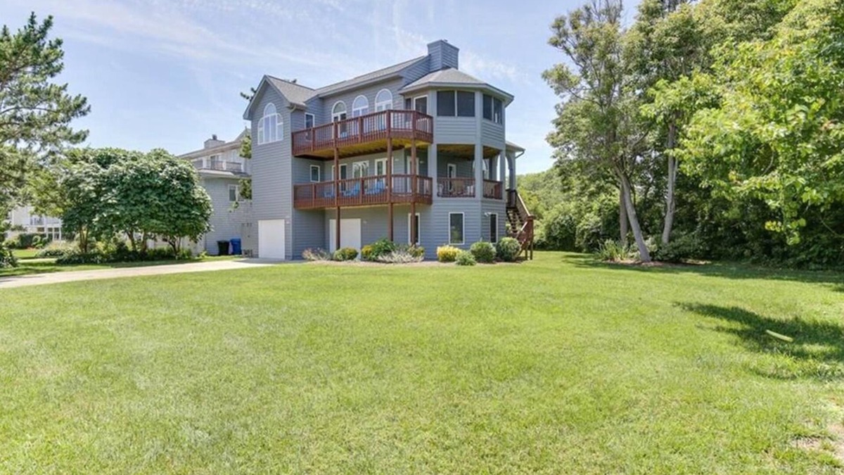 Croatan Beach House | Quiet Semi-Private Beach Located in an Upscale Neighborhood/Croatan