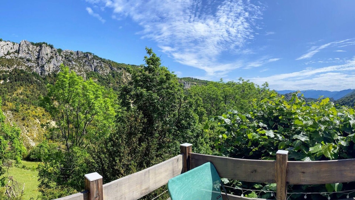 Sigottier House | Quiet stone house with splendid view