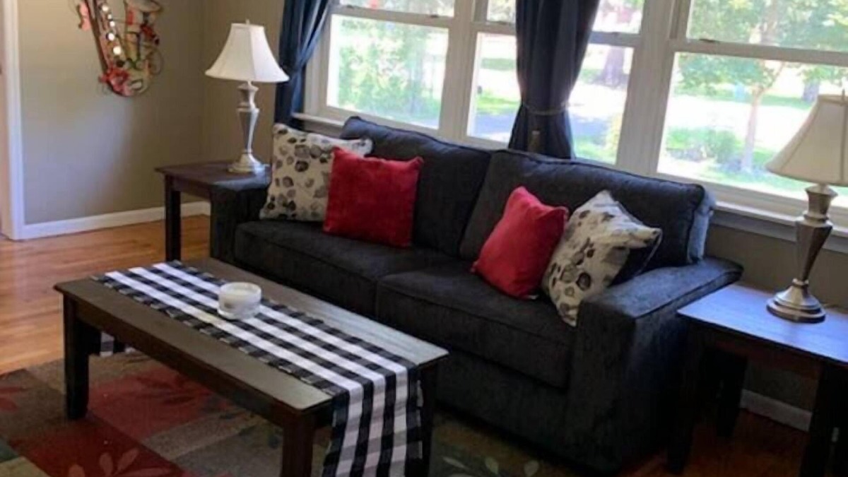 Saginaw House | Quiet three bedroom home in safe neighborhood short drive to Frankenmuth
