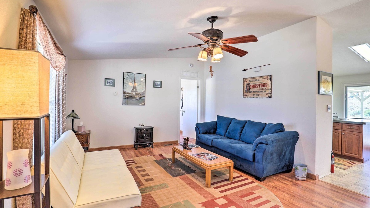 Tombstone House | Quiet Tombstone Retreat ~ 3 Mi to Historic Dtwn!