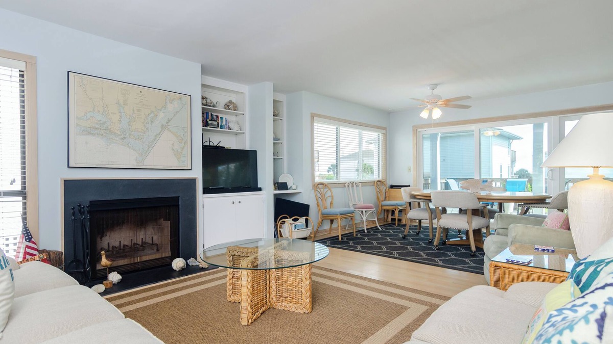Wrightsville Beach House | Quiet Townhome Steps to Ocean!