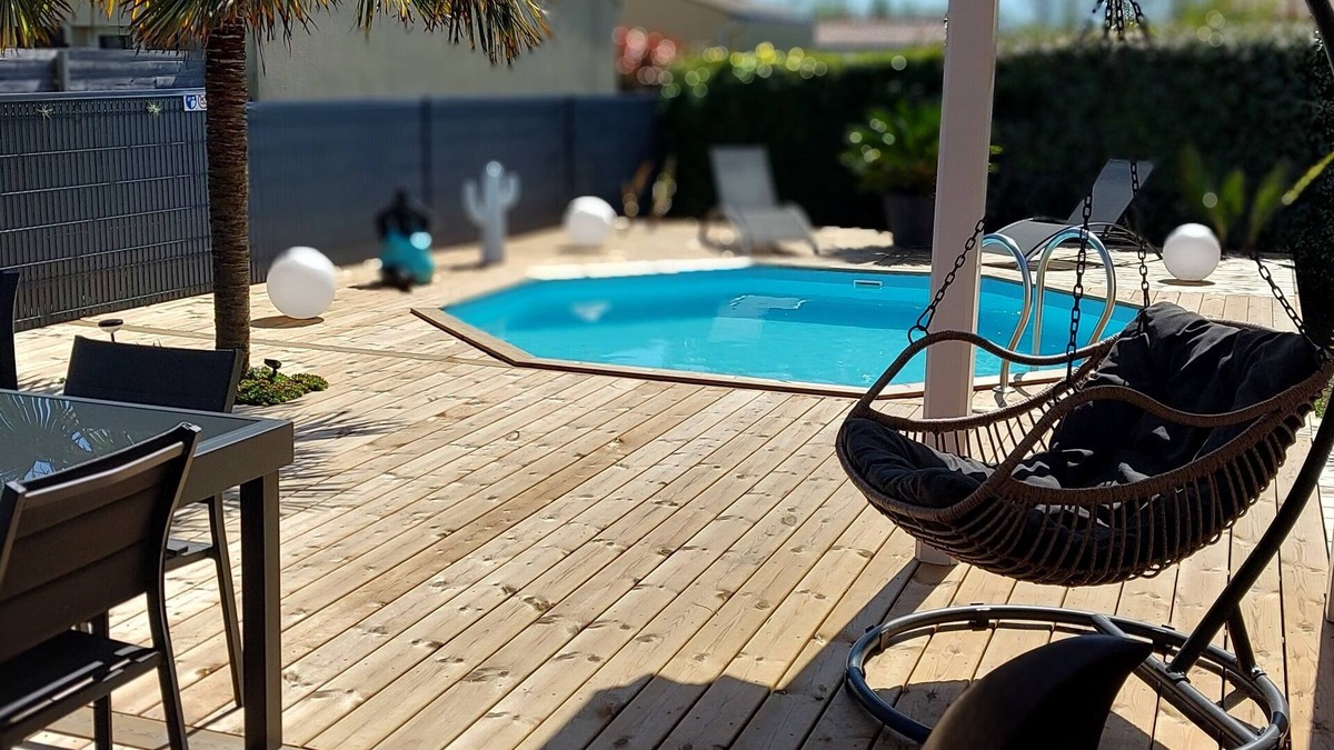 Marennes House | Quiet villa with pool in Marennes 3km from the ocean