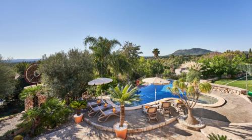 Buger Villa | Quiet Villa in Buger with amazing pool, paddle court and nice garden