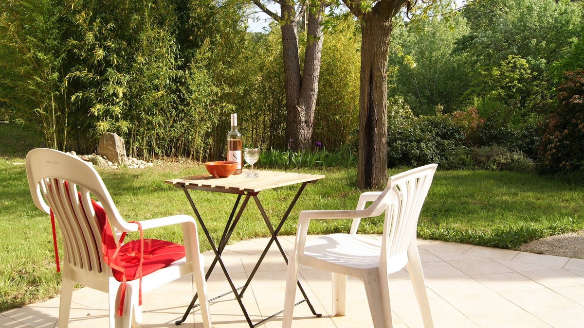 Venterol Villa | Quiet villa with swimming pool in the hills at Venterol near Nyons