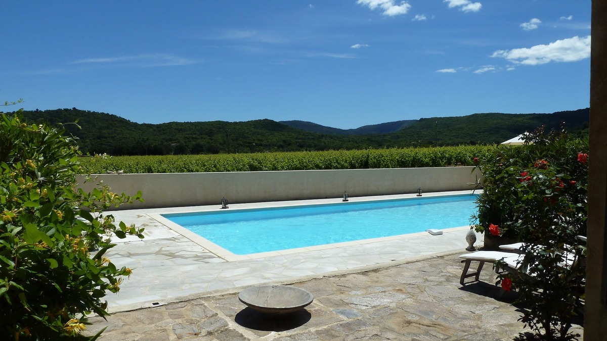 Cogolin Villa | Quiet vineyards, Gulf of Saint Tropez, beautiful villa, private pool.