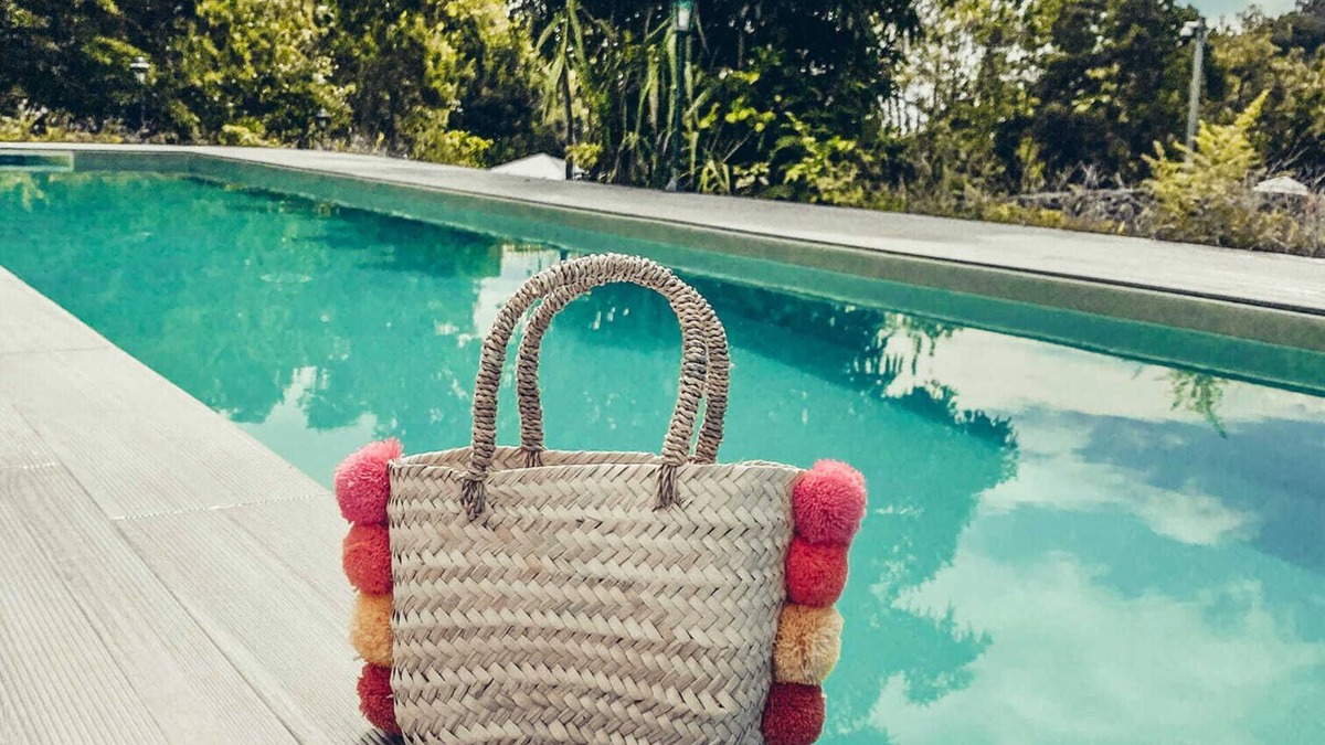 Angra do Heroismo RV Rental | Quinta do Abacate, Terceira Island