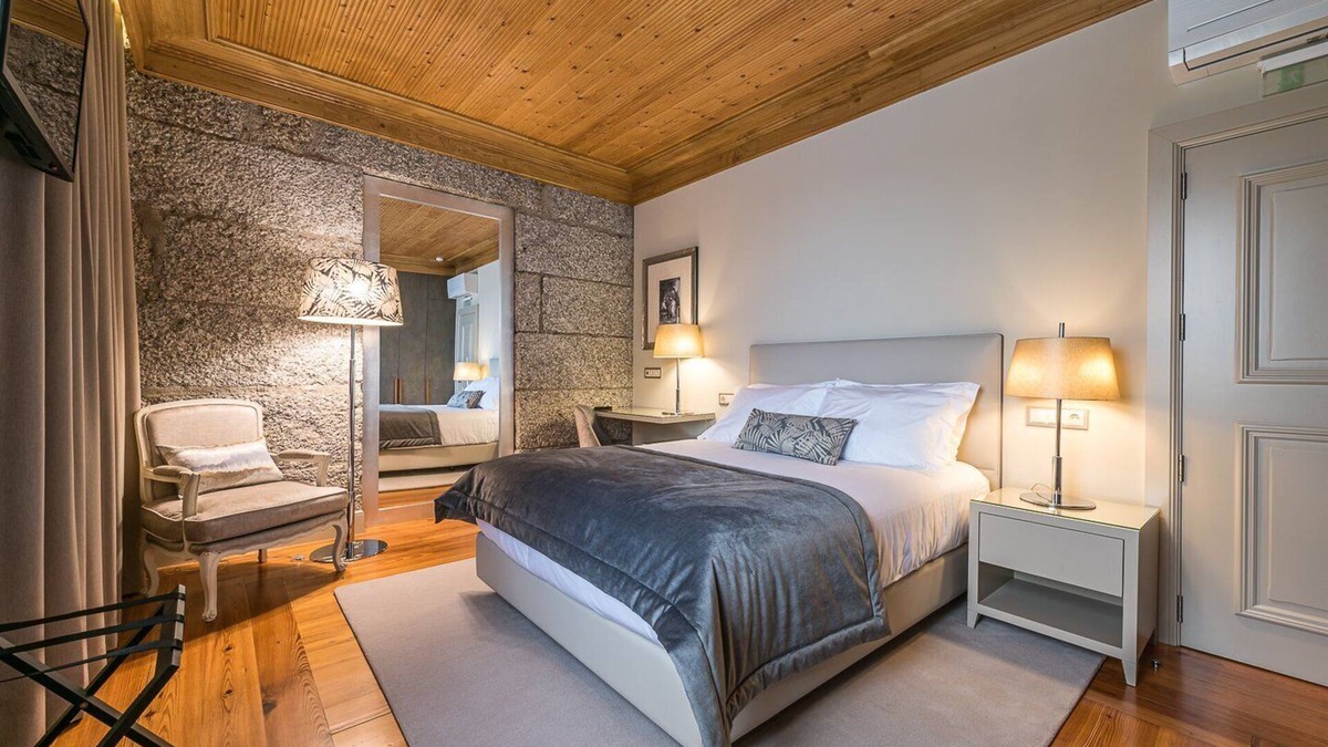 Joane Apartment | Quinta das Pirâmides - Maria Moisés