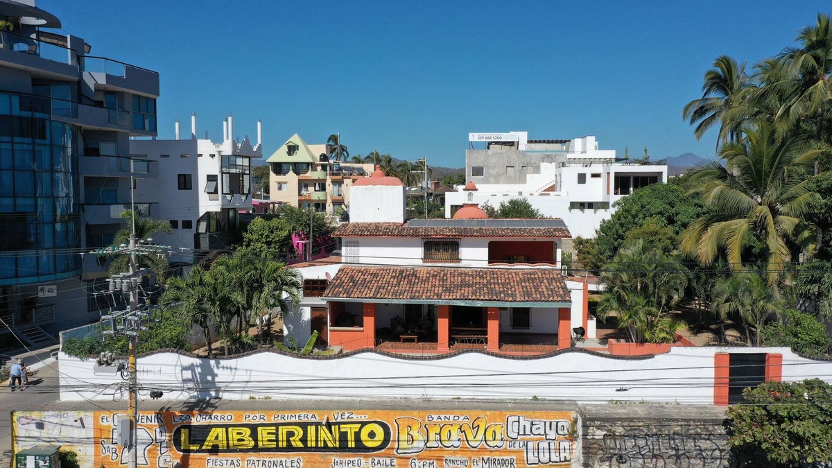 Bucerias House | Quinta Miel Amarga with Private Pool for Large Groups.