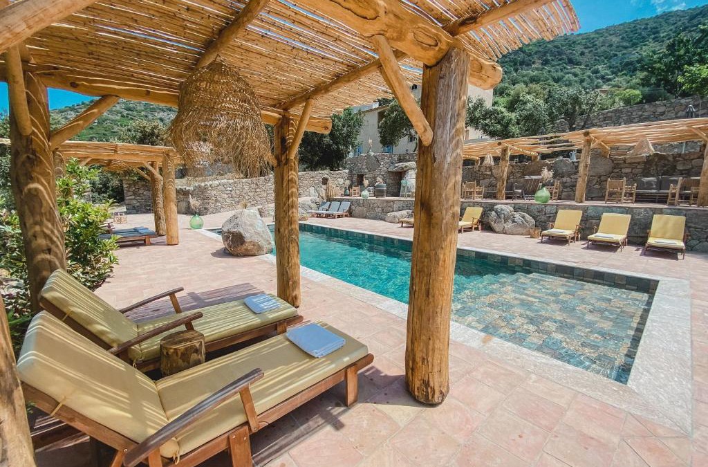 Pietralba Apartment | Résidence de Luxe 4 étoiles à Pietralba, 4 logements piscine chauffée BALAGNE
