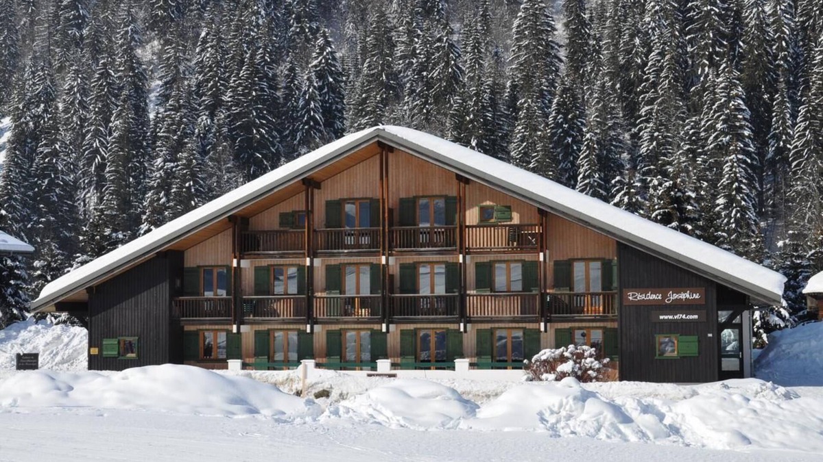 Chatel Apartment | Résidence Joséphine apartment * sleeps 6.