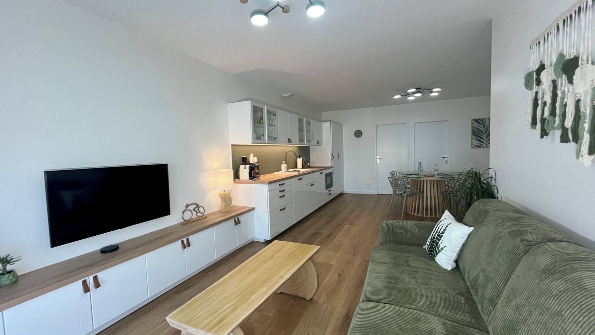 Lattes Apartment | Rêve d'Evasion beautiful new apartment air-conditioned, comfortable for 4 people